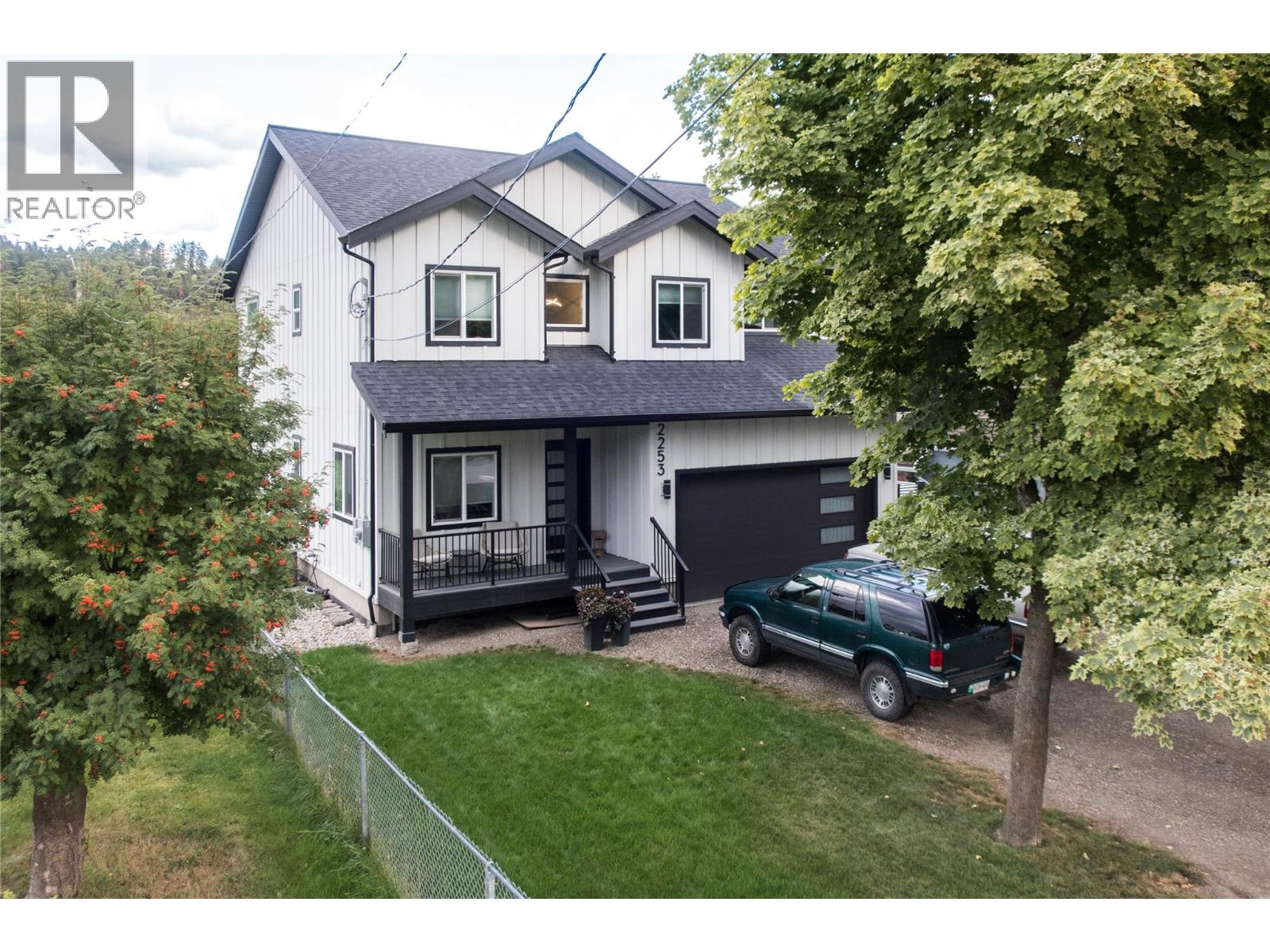 2253 Shuswap Avenue