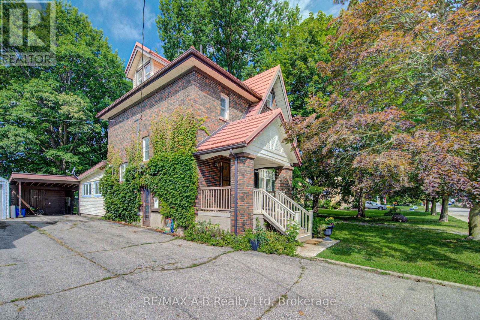 31 JOHN STREET
