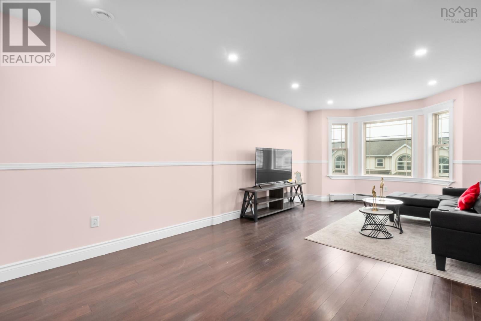 198 Nadia Drive - Photo 4