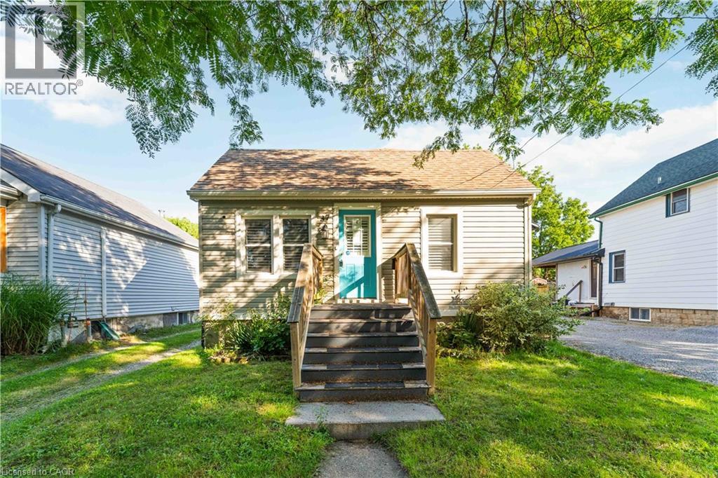 37 MAPLECREST Avenue