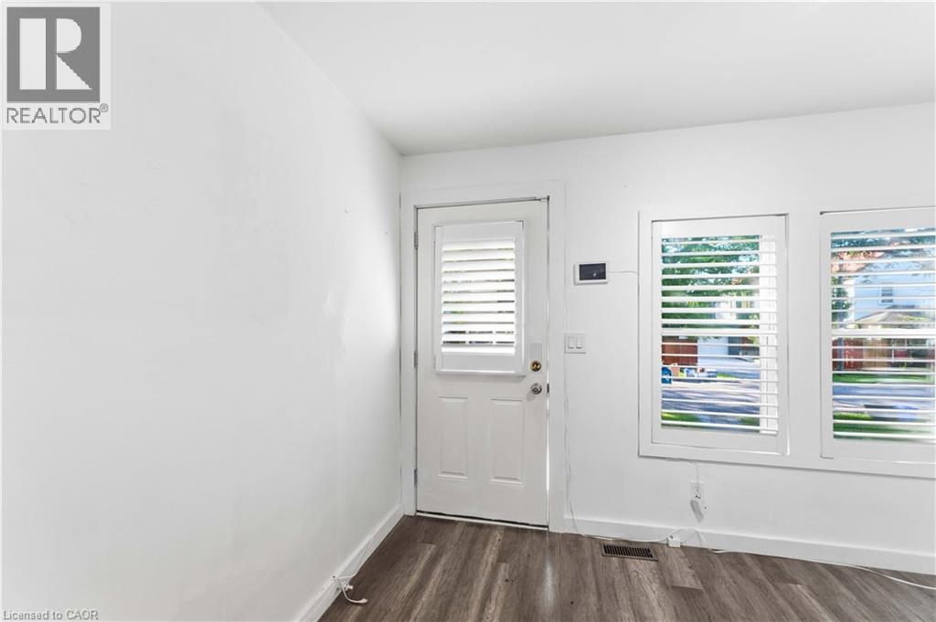 37 MAPLECREST Avenue