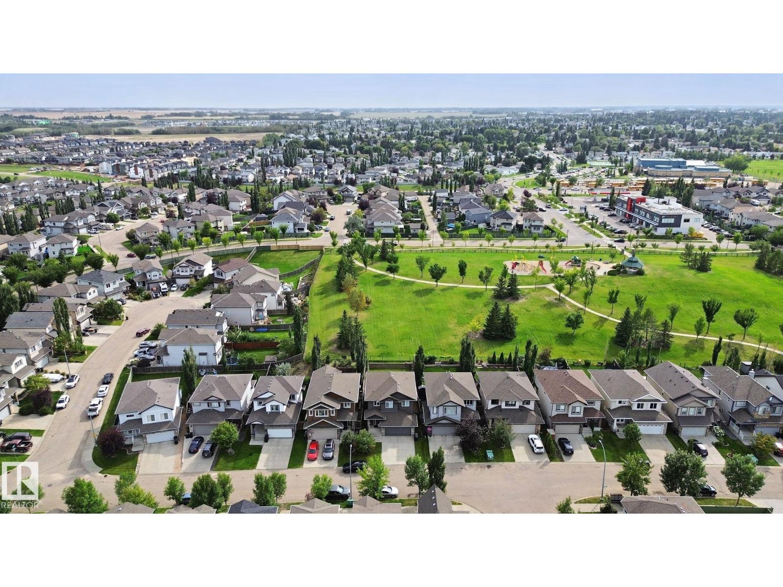 51 VIVIAN WY