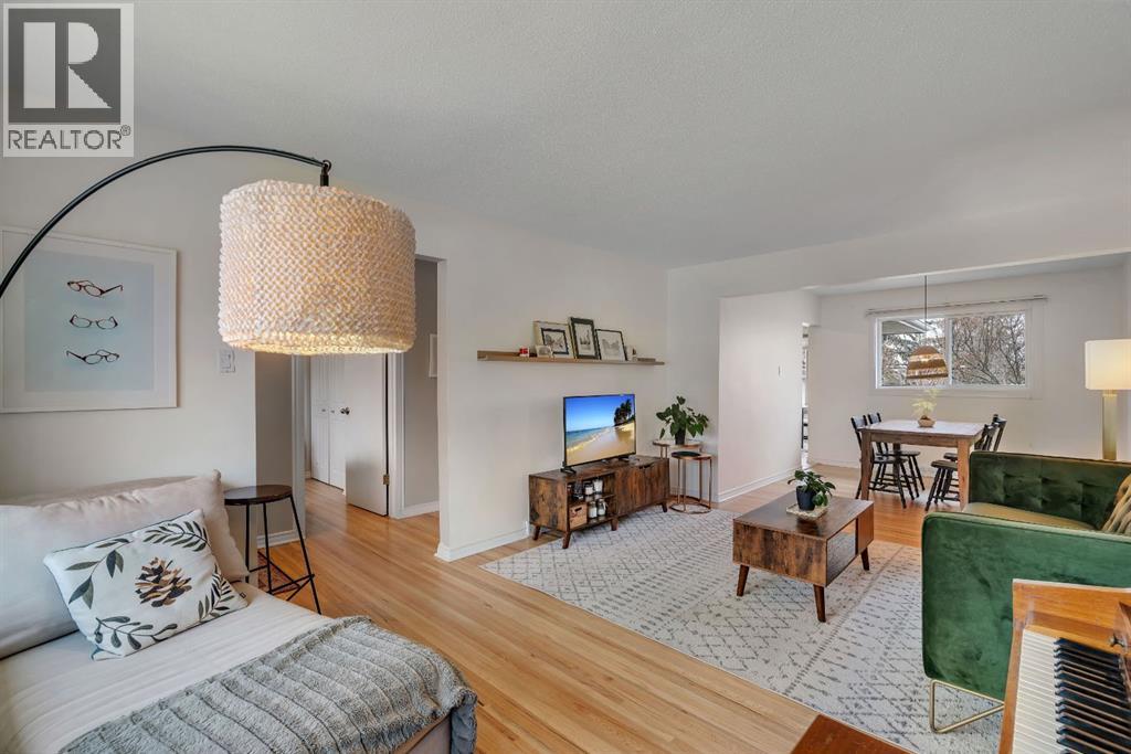 254 Hendon Drive NW