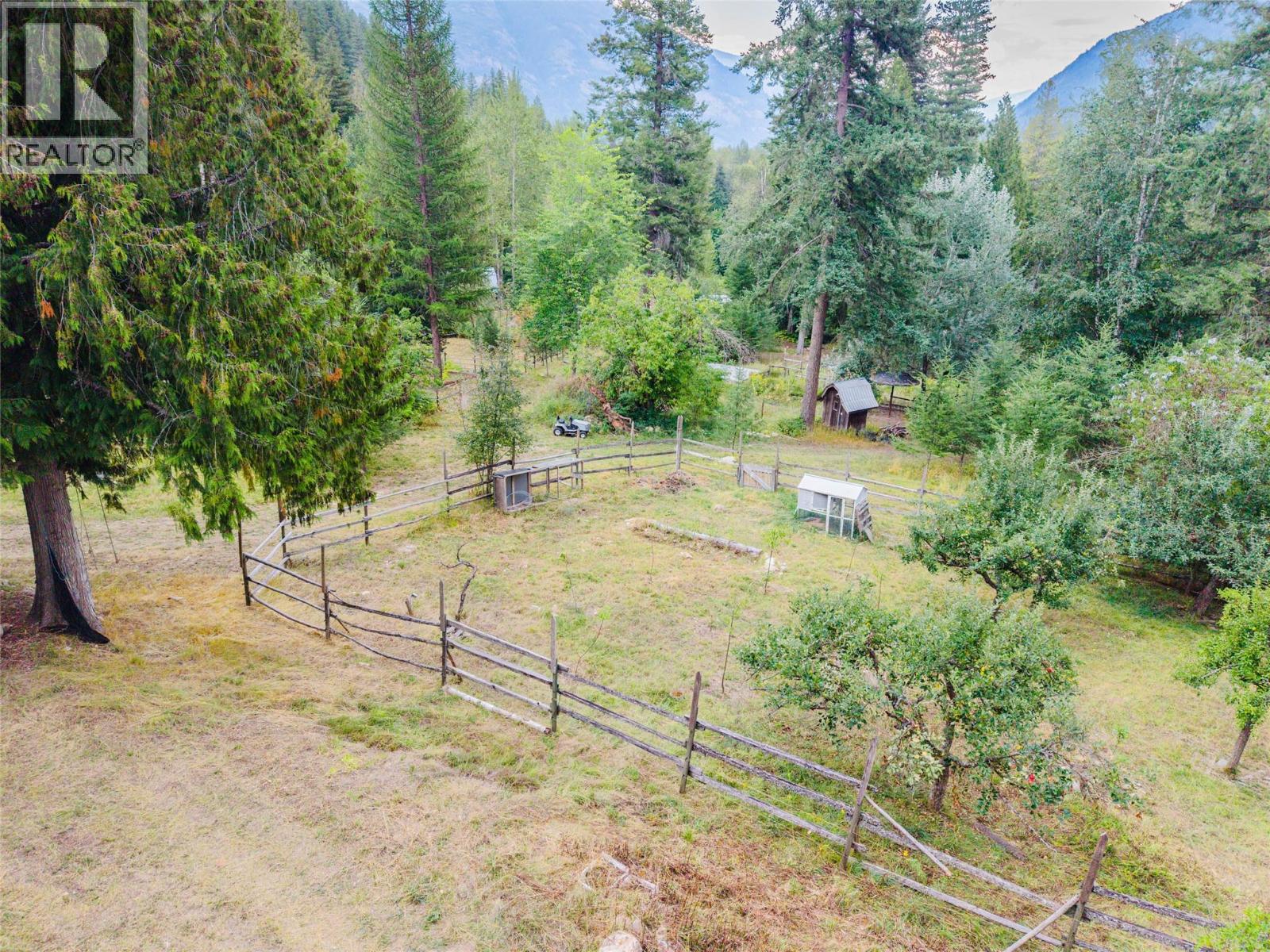 3360 Little Slocan South Road