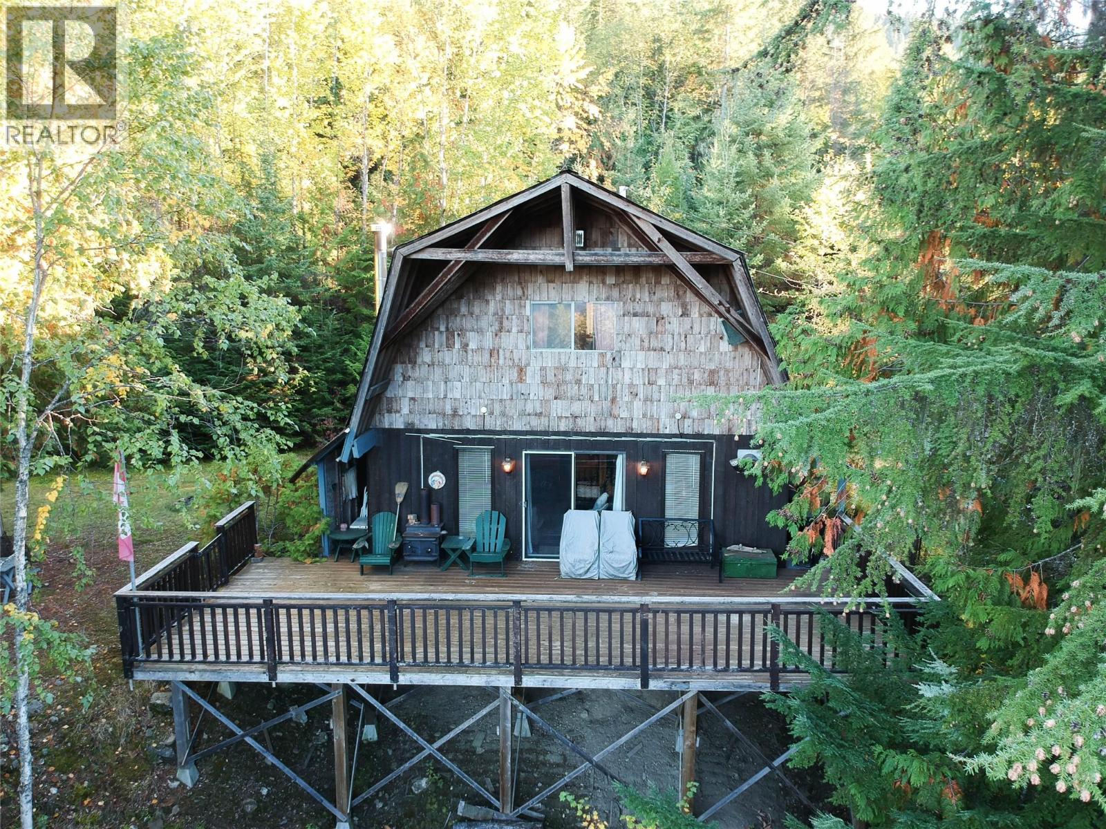 3217 Lumby Mabel Lake Road