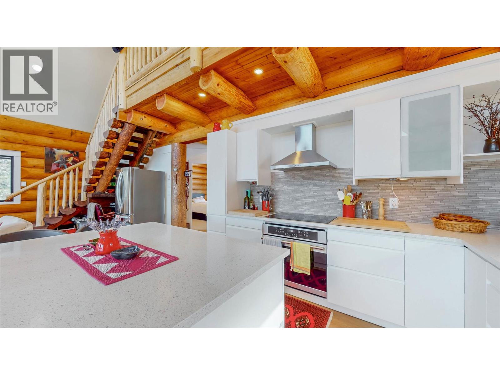 185 CARIBOU Way