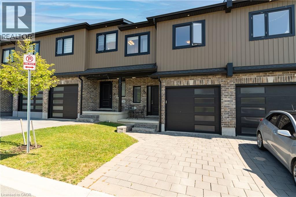 811 SARNIA Road Unit# 18
