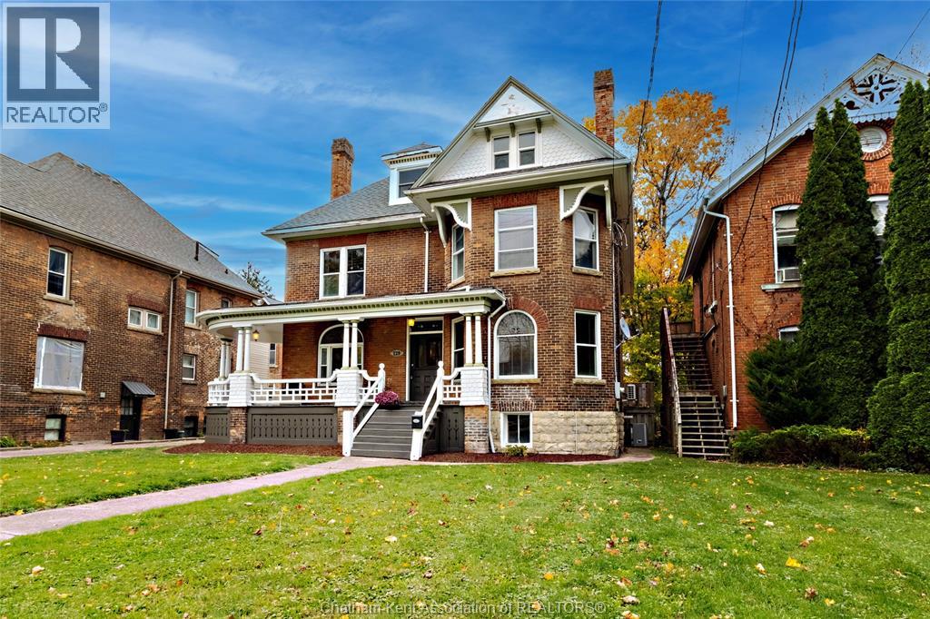 129 William STREET South - Photo 3