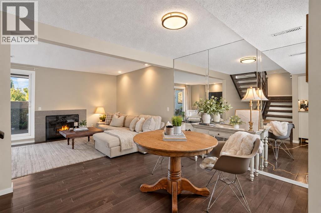 1611, 2520 Palliser Drive SW