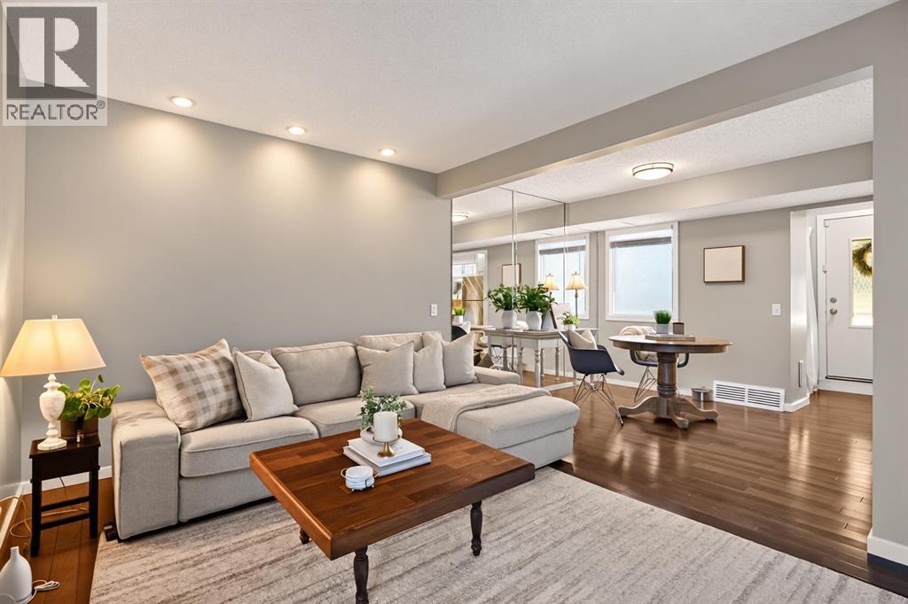 1611, 2520 Palliser Drive SW