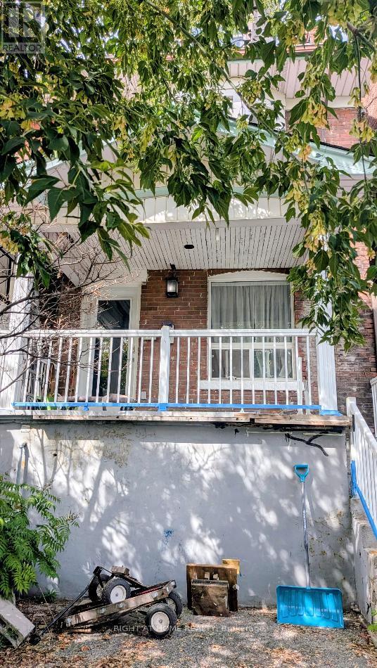 160 ROSEMOUNT AVENUE