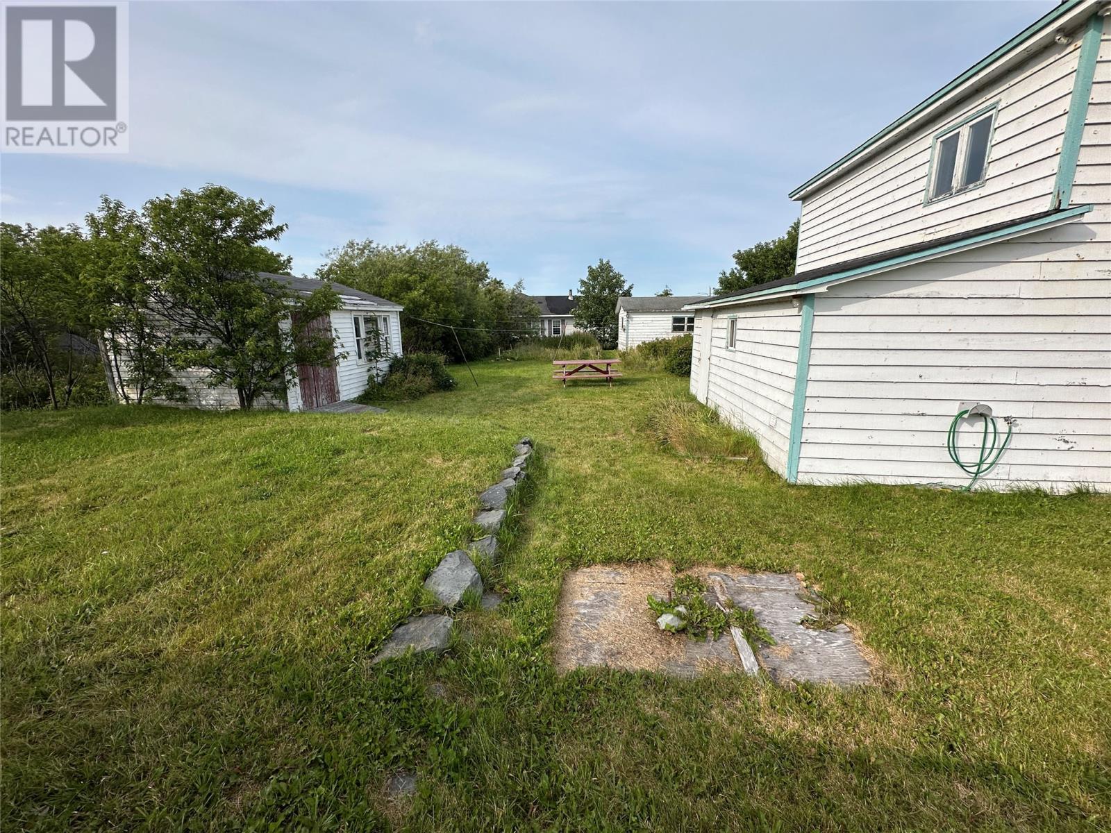 32 Marsh Road