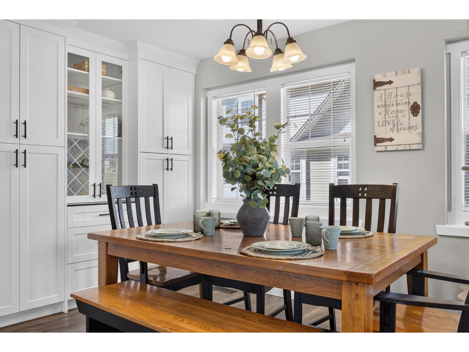4 46538 FIRST AVENUE, Chilliwack Proper East