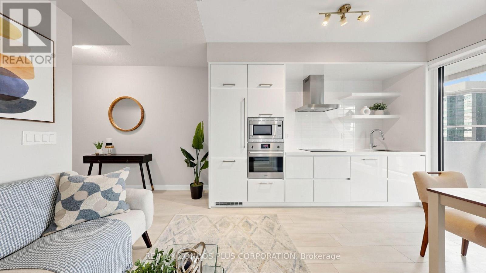 506 - 2221 YONGE STREET