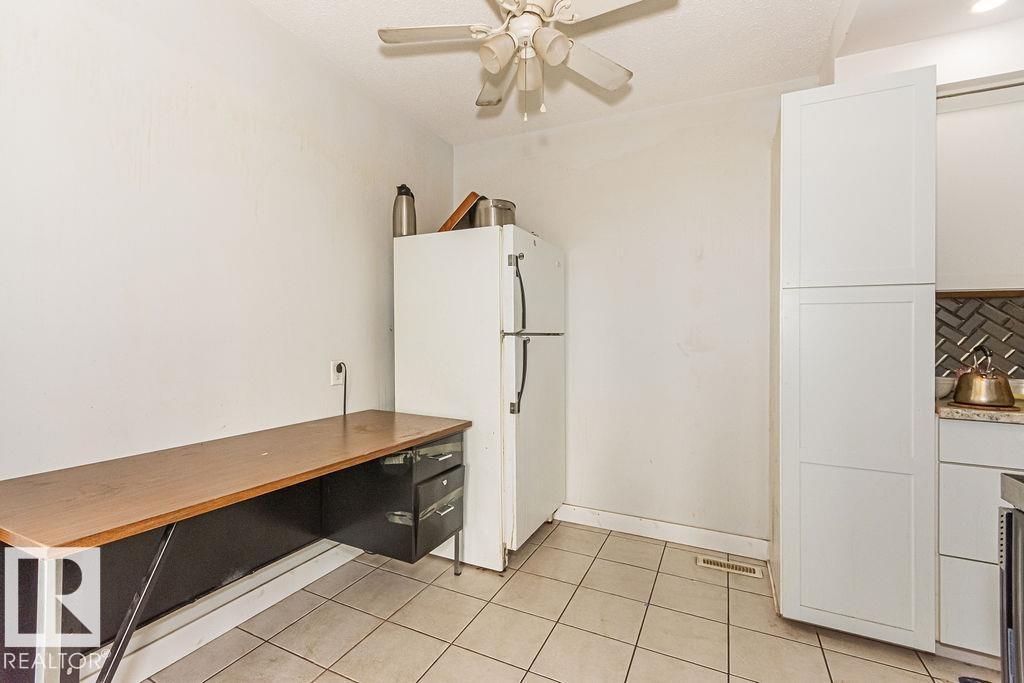 #5 14205 82 ST NW