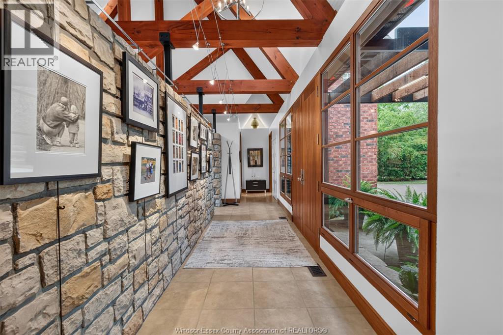 3871 MIDDLE Sideroad