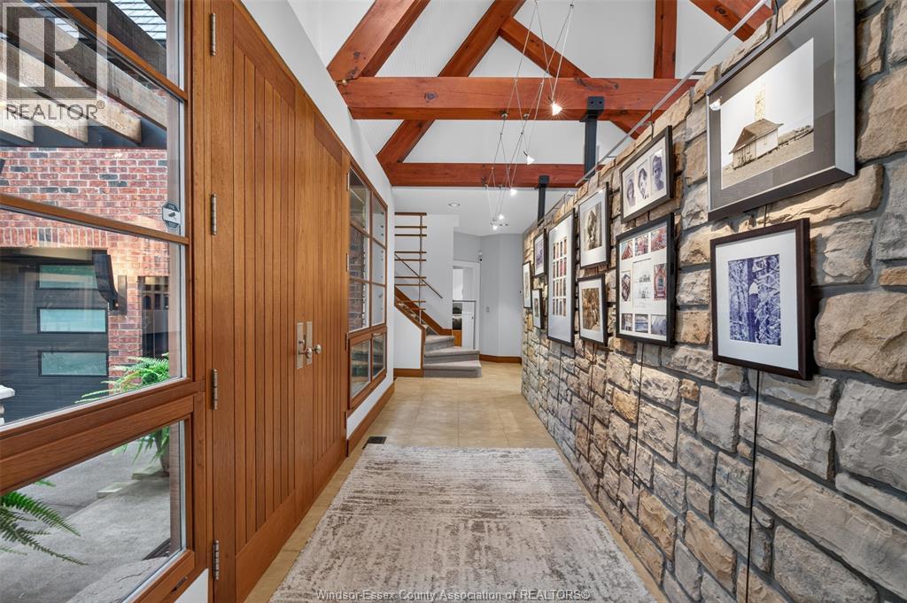 3871 MIDDLE Sideroad