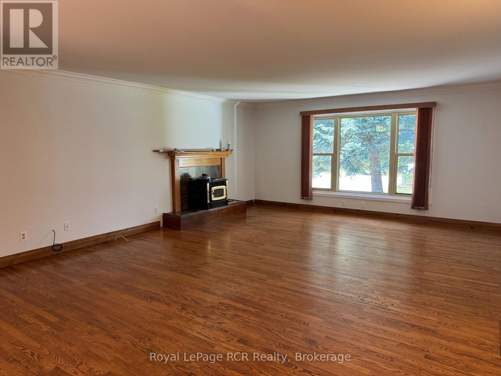 105 MAPLE GROVE LANE
