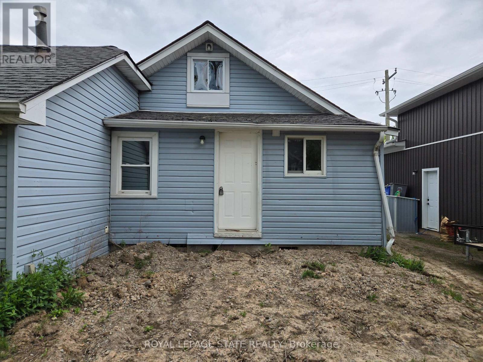 303 RIDGE ROAD S