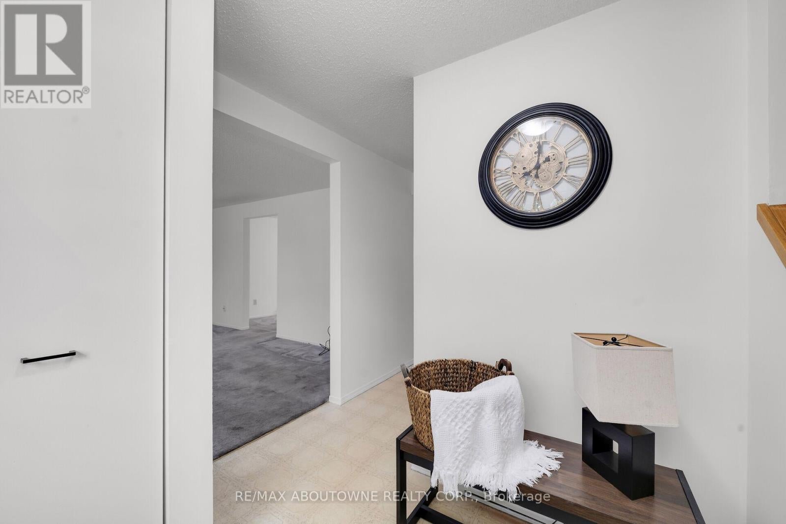 678 EDINBURGH ROAD S - Photo 4