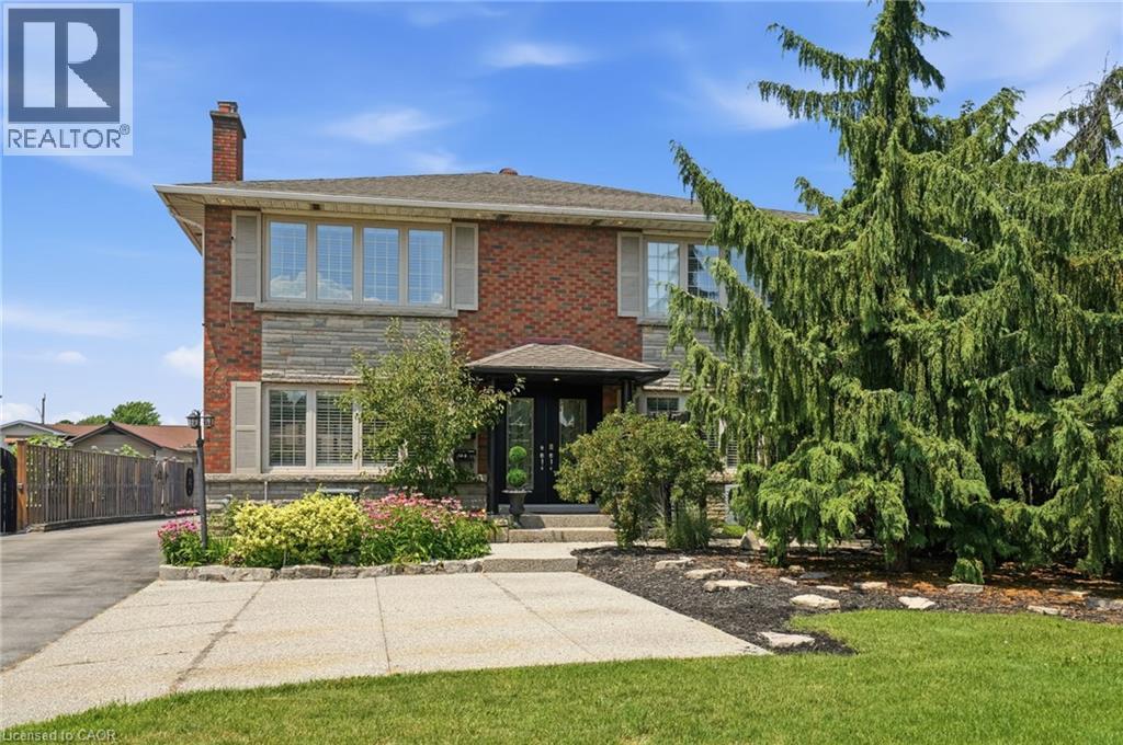 33 CENTENNIAL Parkway S