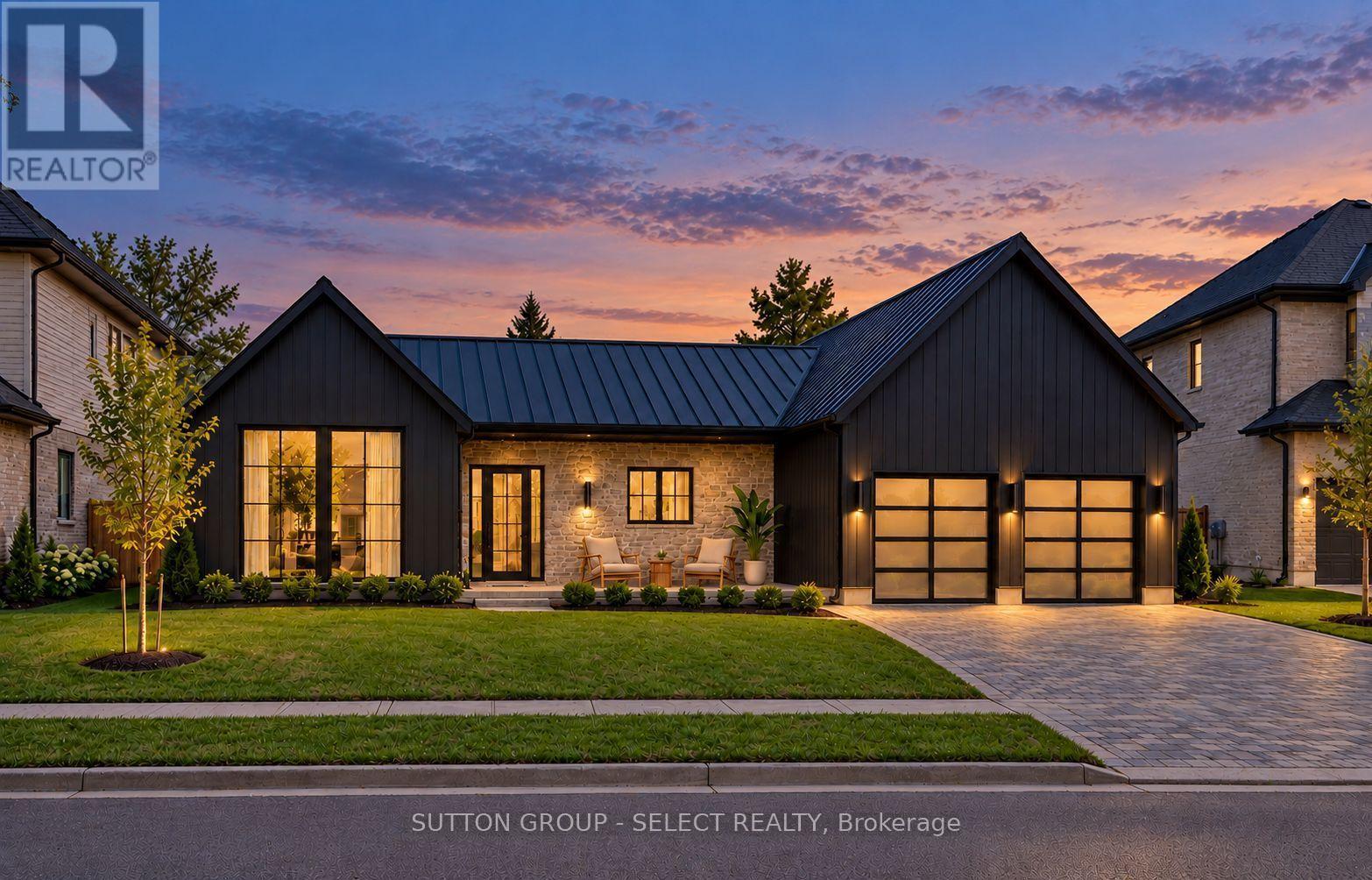 263 SILVER MAPLE CIRCLE
