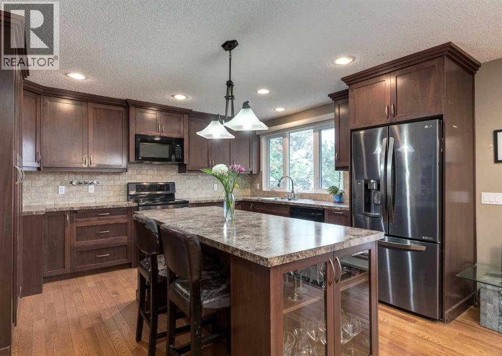 99 Silver Brook Drive NW