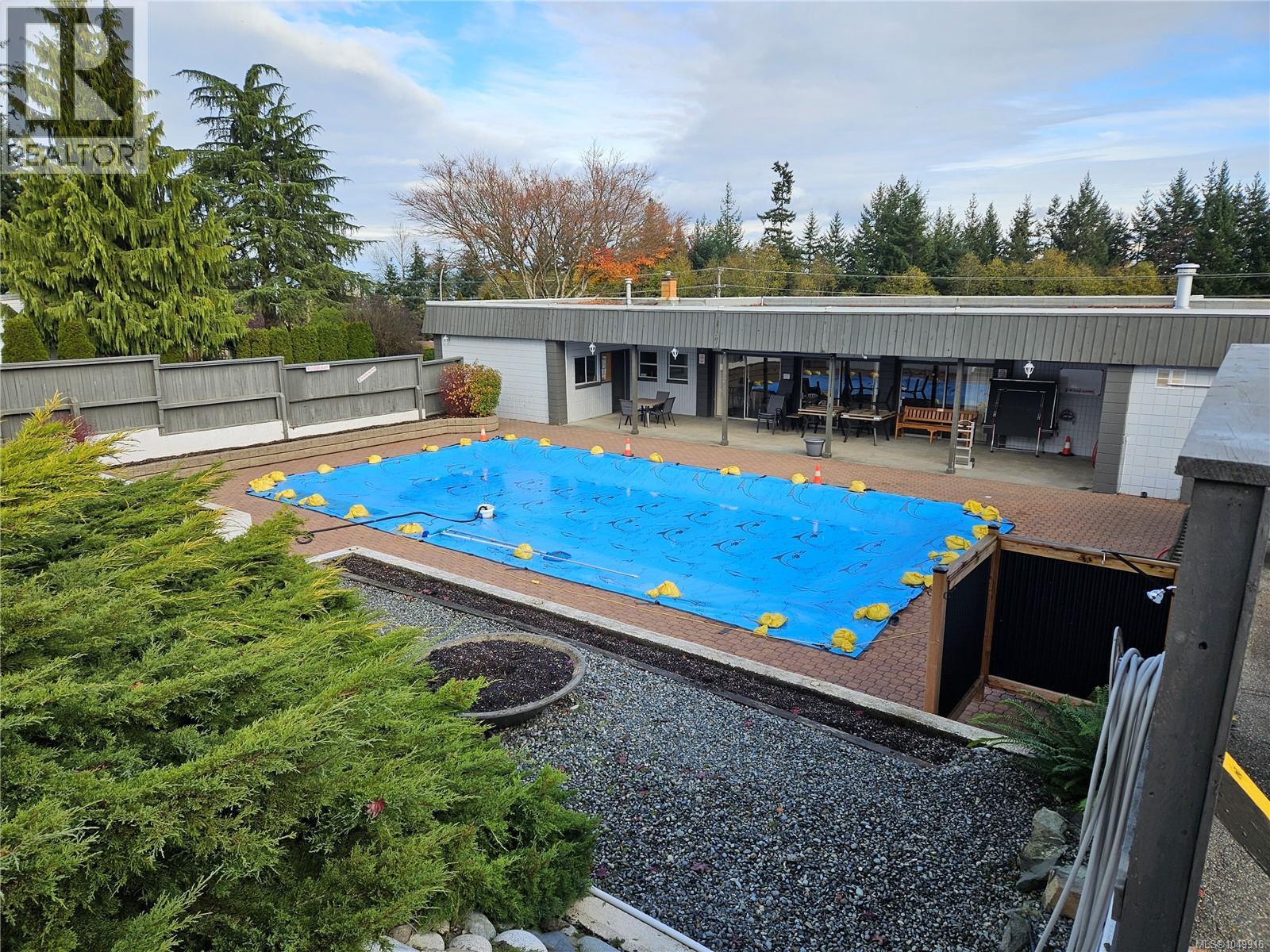 13 10980 Westdowne Rd