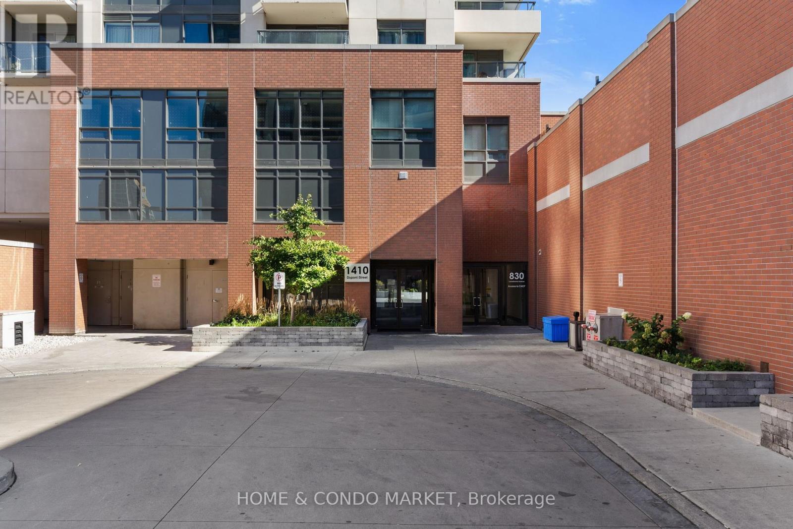 2404 - 1410 DUPONT STREET