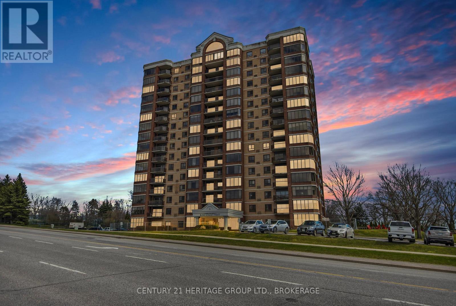 1202 - 1000 KING STREET W