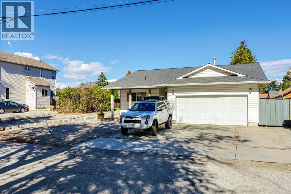 9702 SARGEANT STREET, SUMMERLAND, BC V0H 1Z3 - Image 3005274460.jpeg?d=l