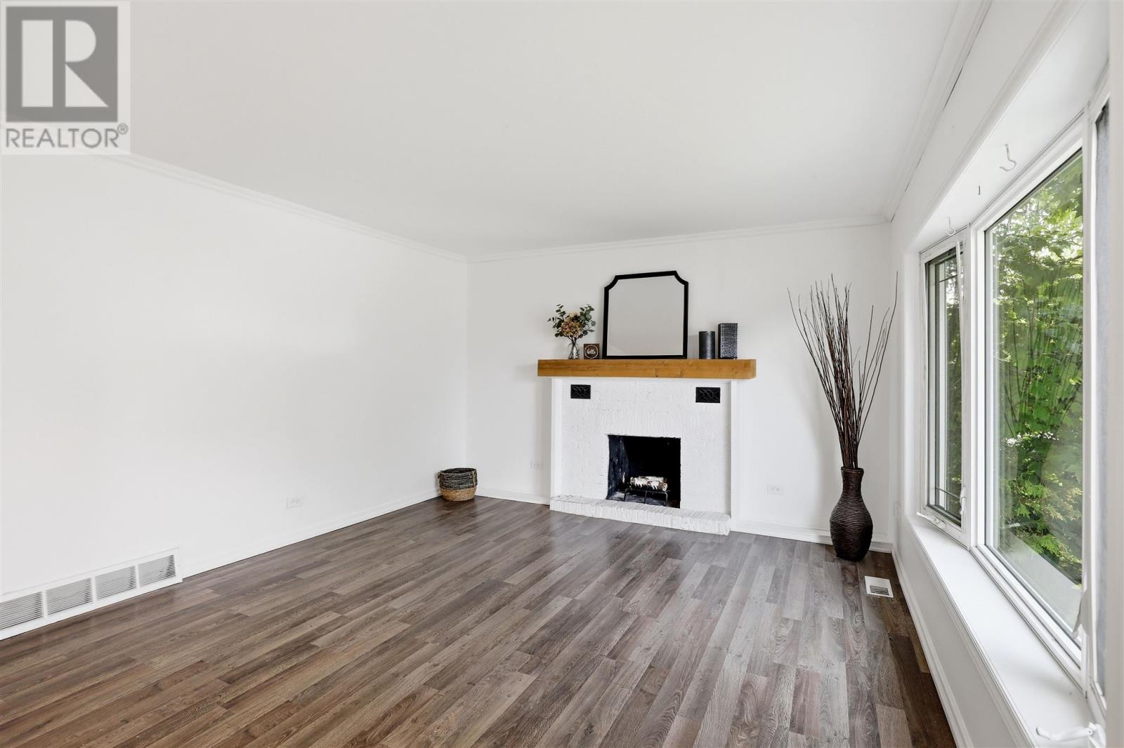 59 Adeline AVE - Photo 4