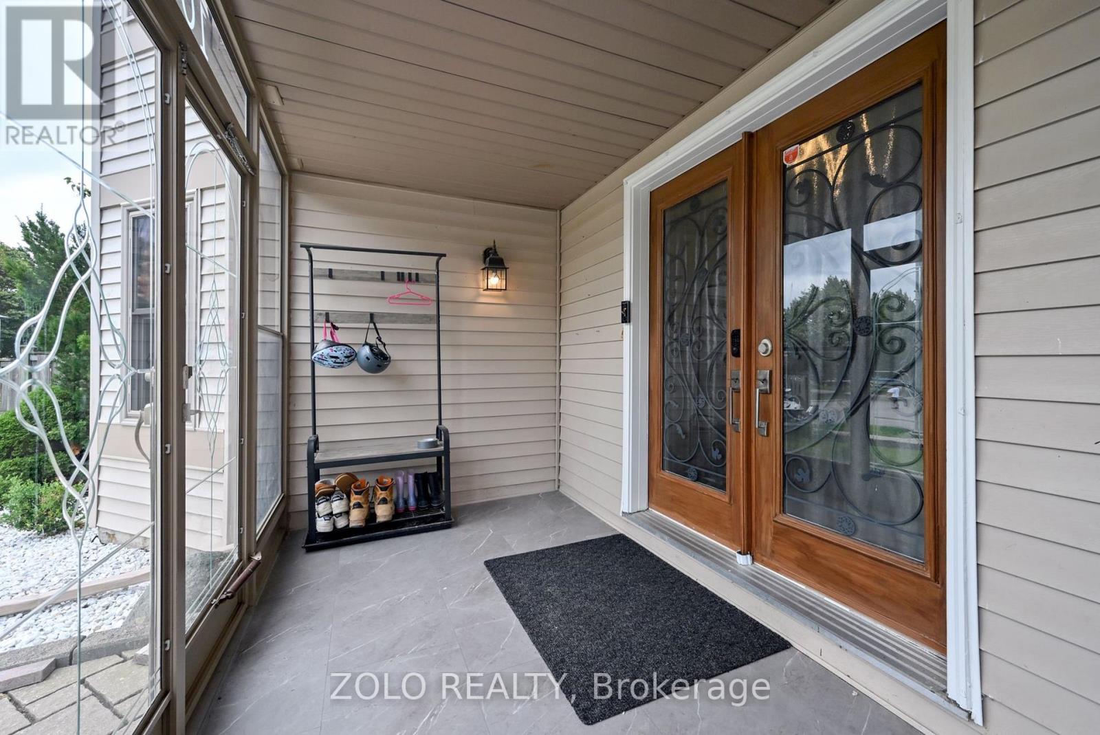1077 ANNA MARIA AVENUE