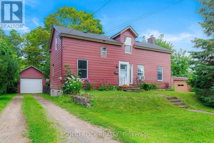 Photo 1 of 33 — 333 JAMES STREET E, Prescott, ON K0E 1T0