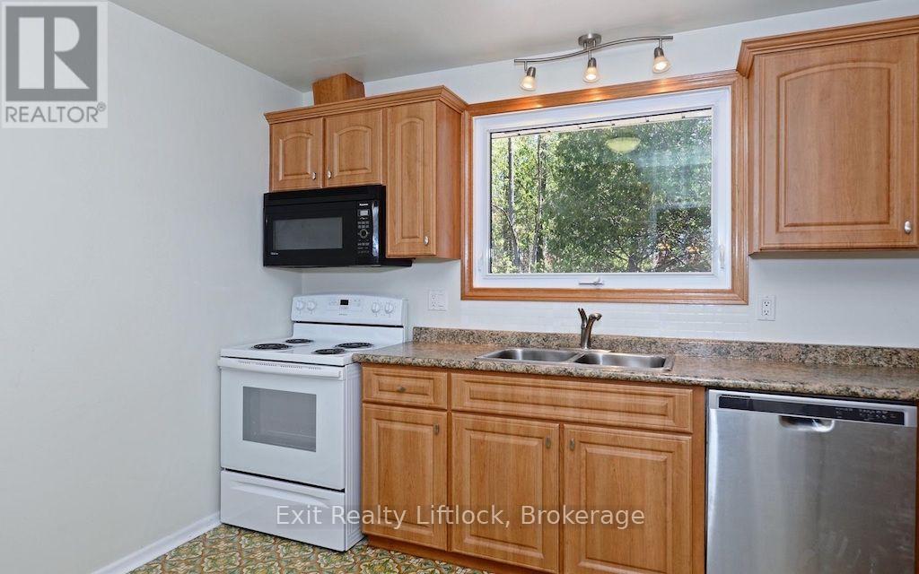 MAIN FLOOR - 4 WALLIS DRIVE - Photo 4