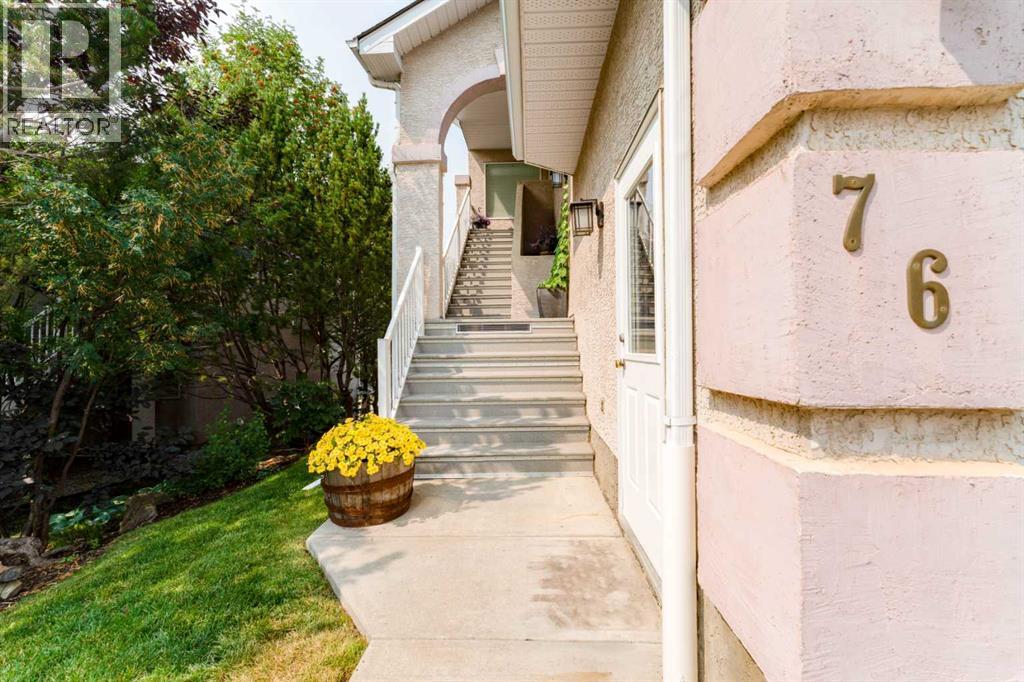 76 SIERRA MORENA GREEN, CALGARY, AB T3H 3E5 - Image 1168204347.jpeg?d=l