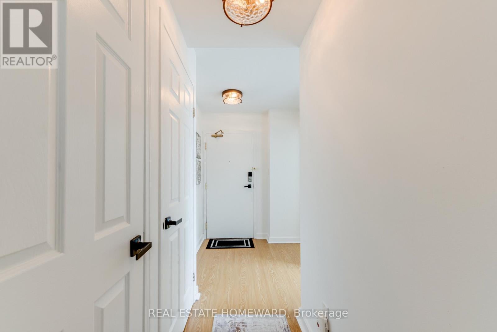 304 - 716 KINGSTON ROAD