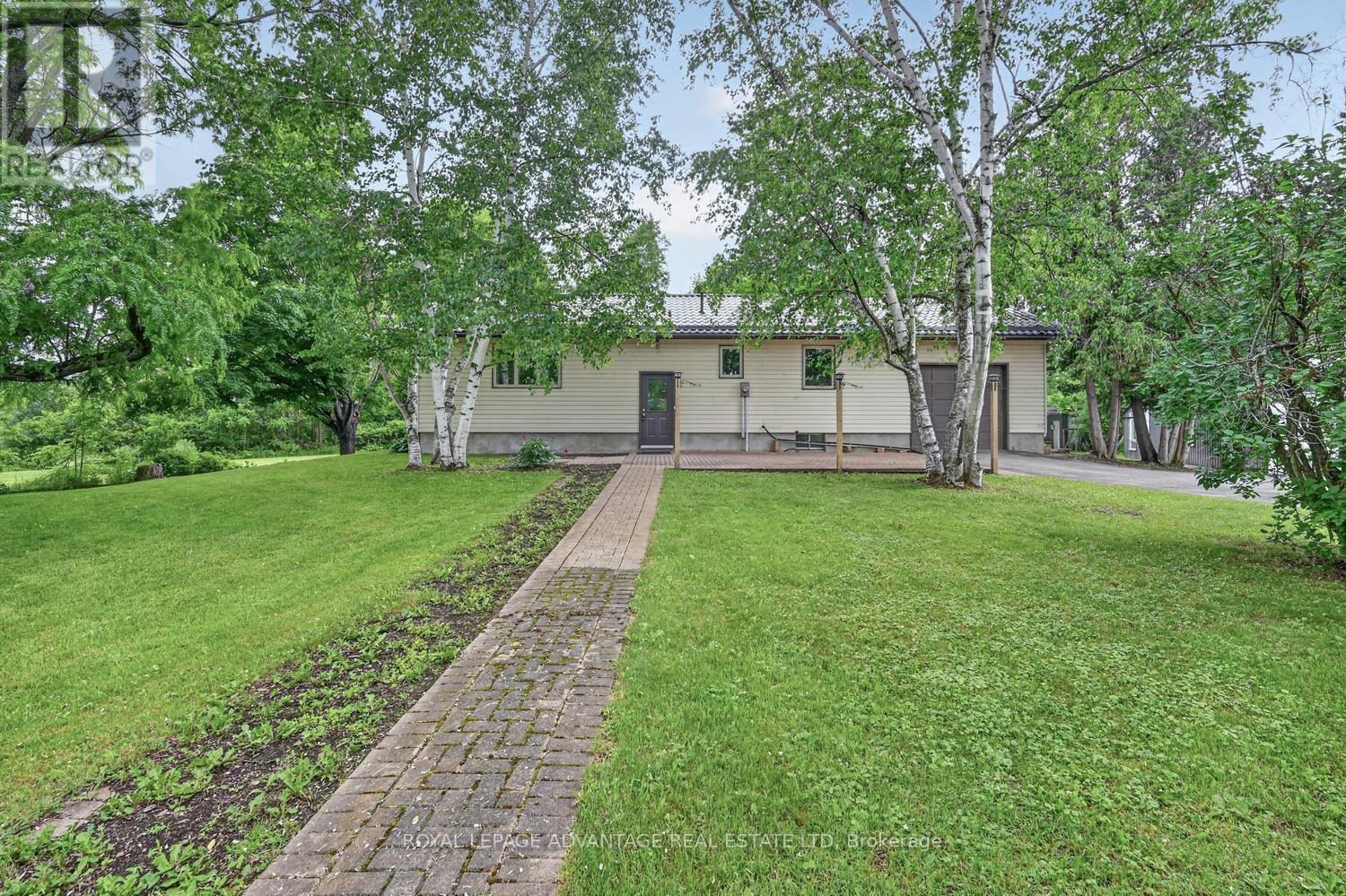 83 BROADVIEW AVENUE W