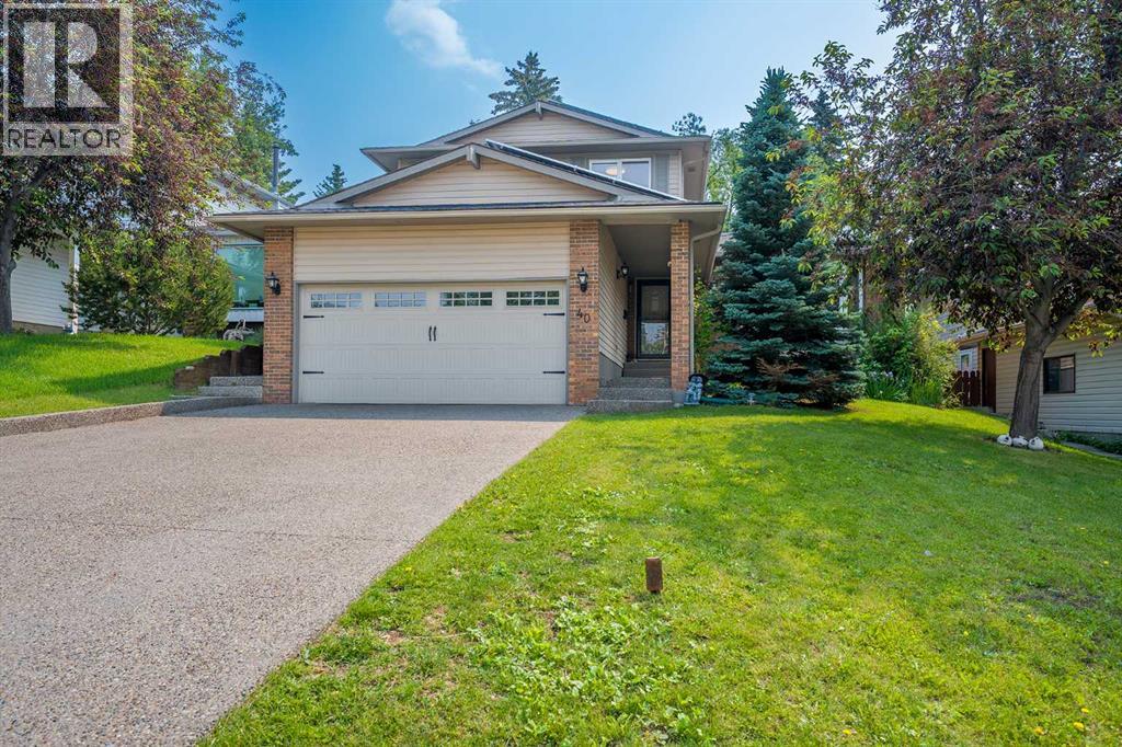 40 Silver Ridge Court NW