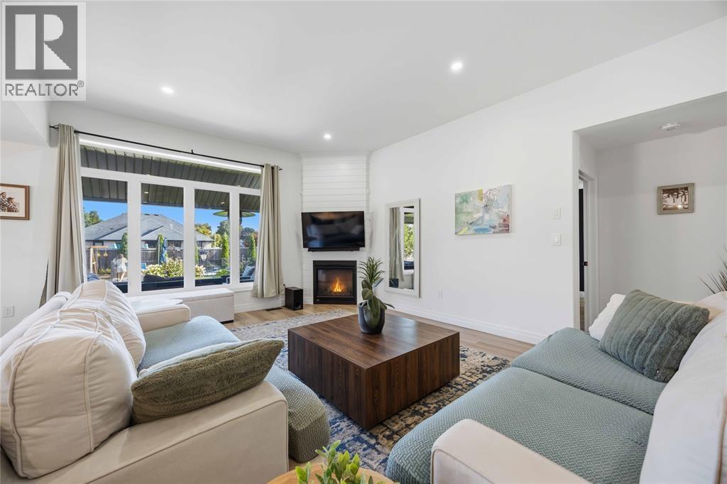 3939 ARIE COURT