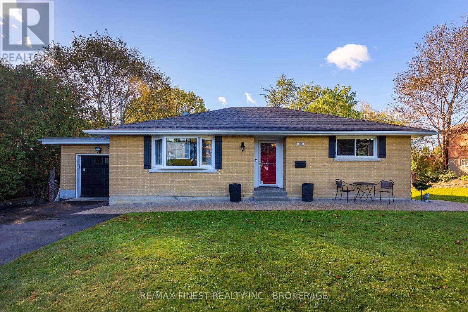 1409 SPROULE STREET