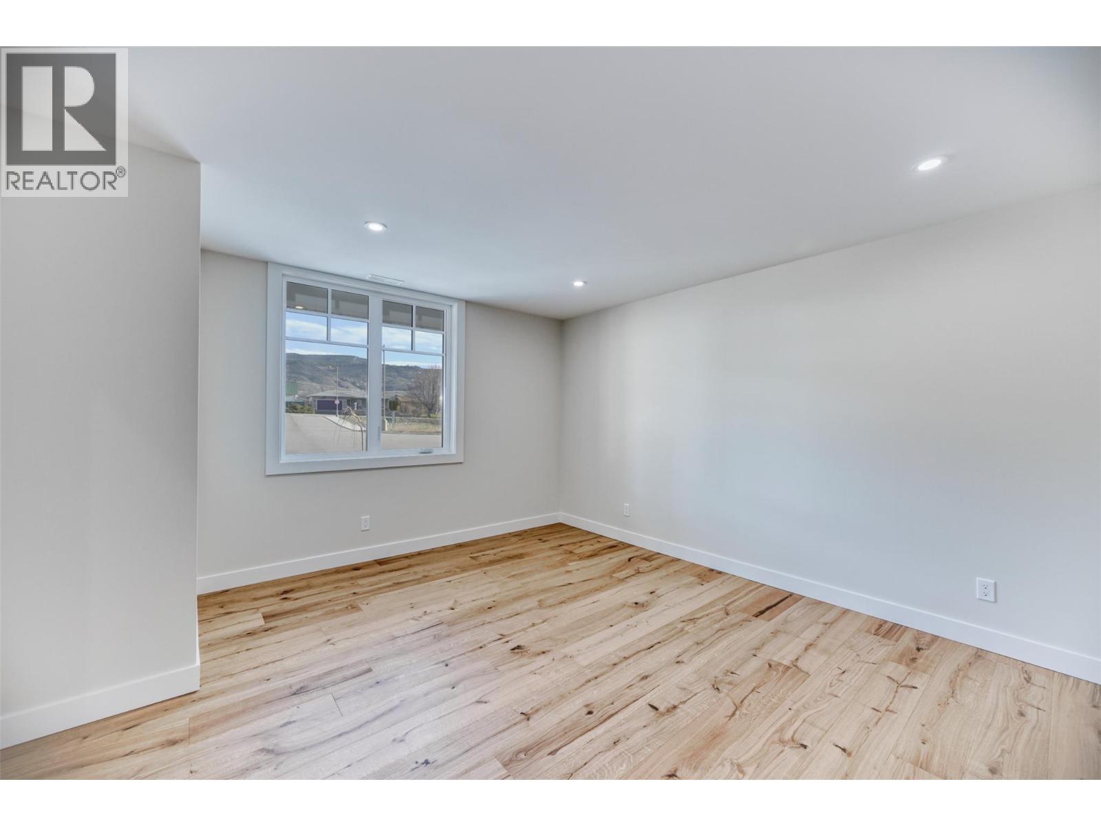 9 Hibiscus Court