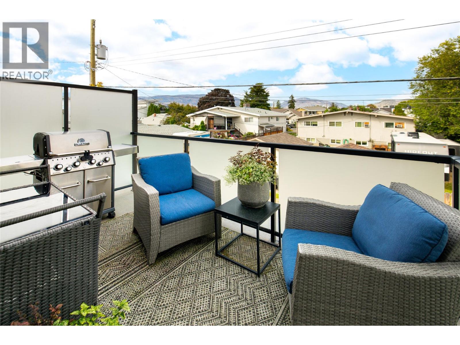798 WARDLAW Avenue