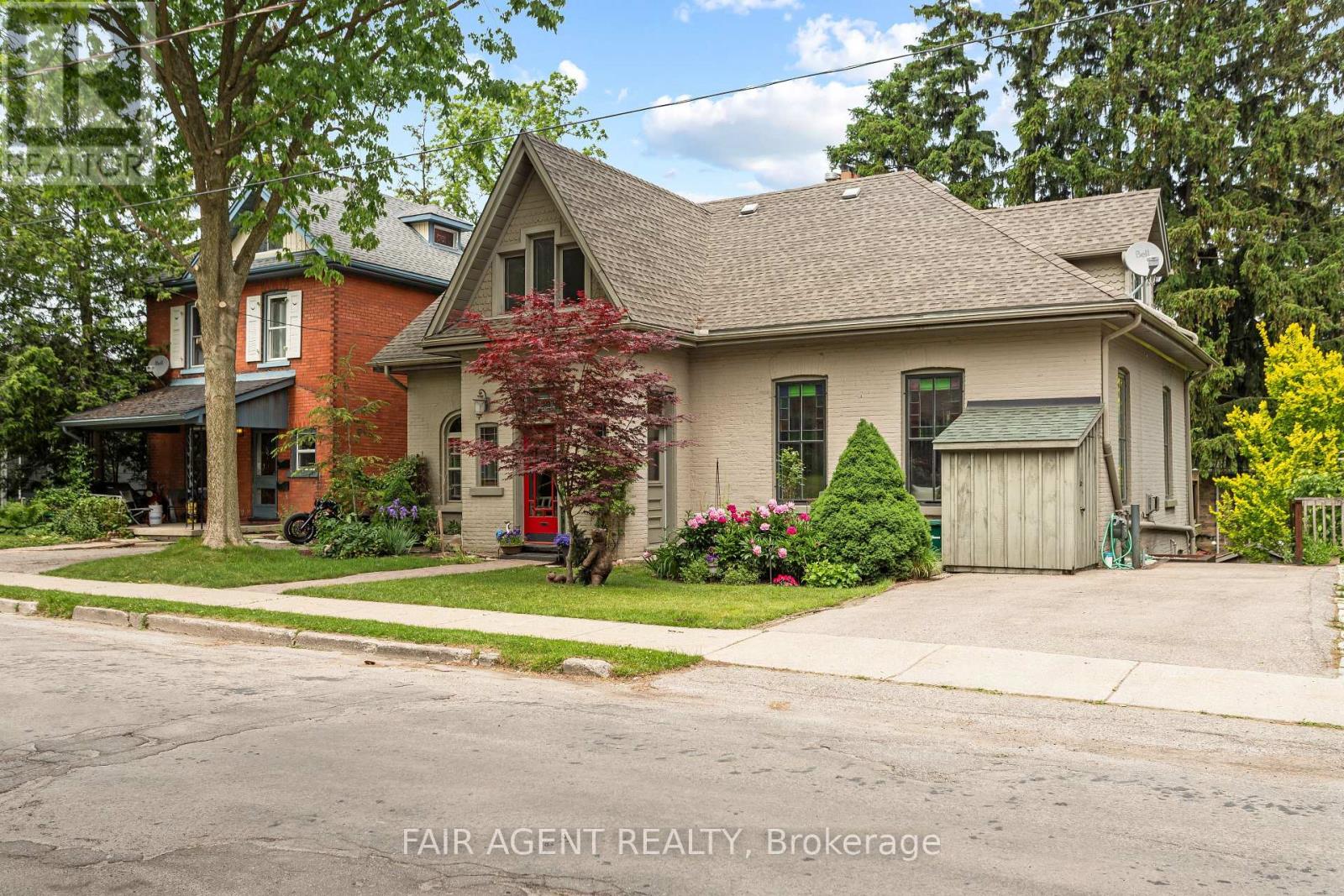 26 DALY AVENUE