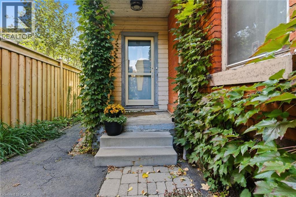 30 ONTARIO Avenue