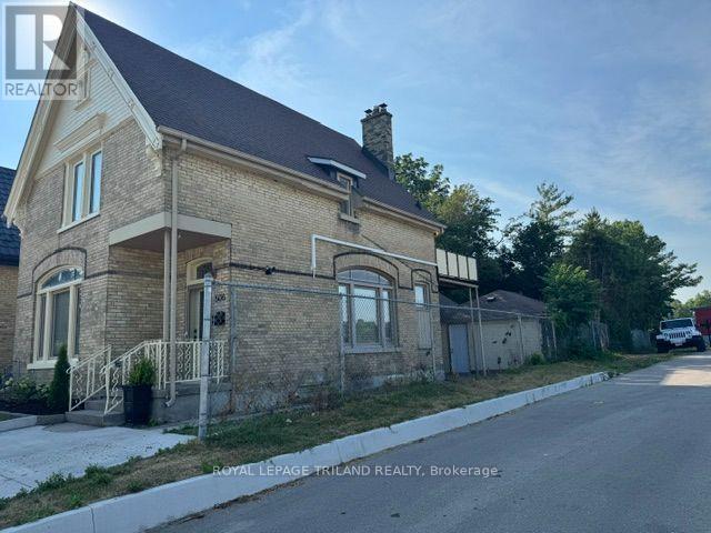 606 CENTRAL AVENUE