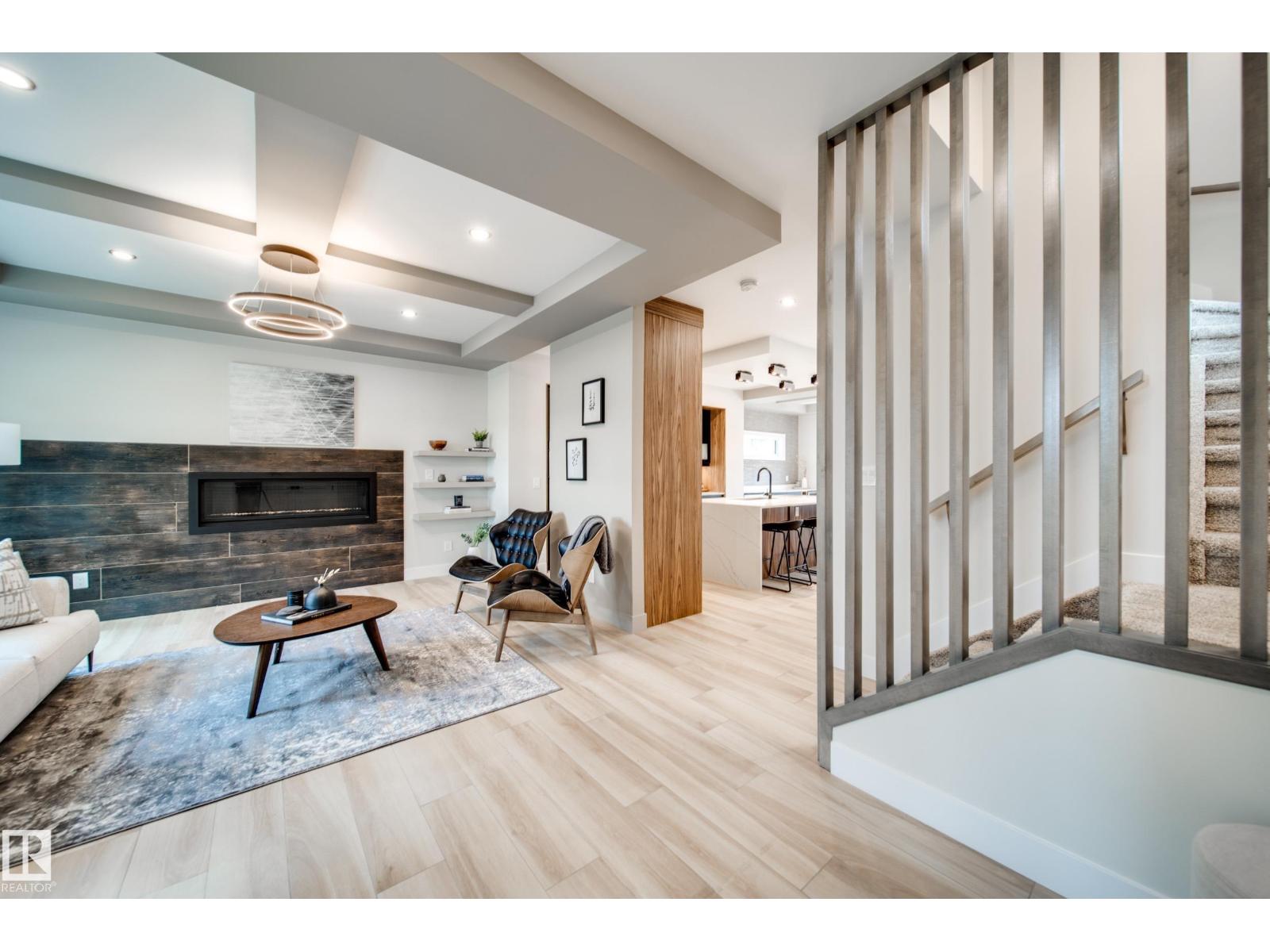 9625 101 ST NW
