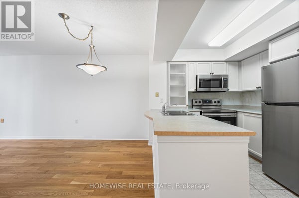 601 - 388 Bloor St E, Toronto (Rosedale-Moore Park), ON 3
