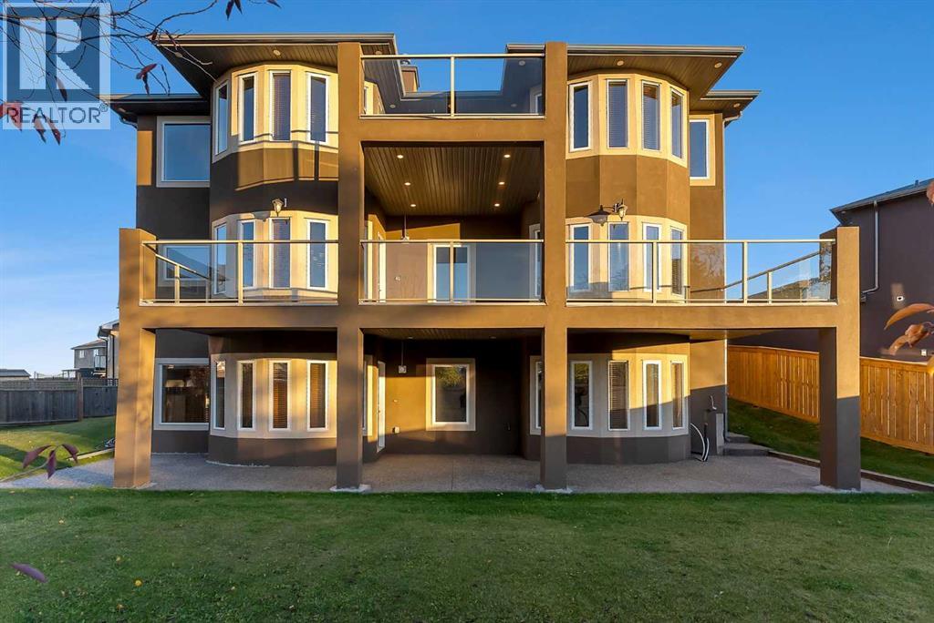 220 East Lakeview Place