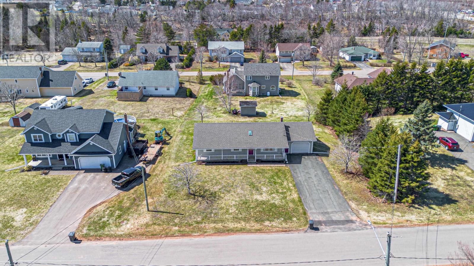 13 CAMBRIDGE Drive - Photo 3